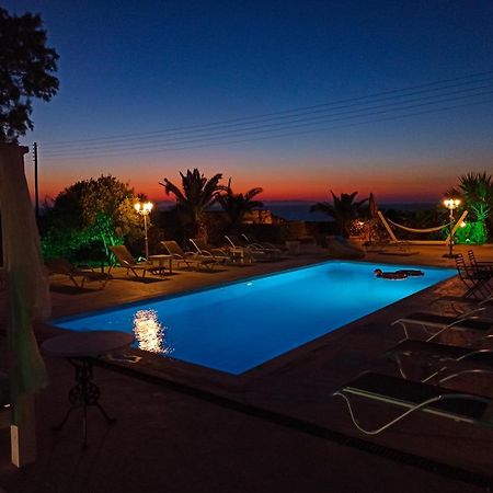 Aparthotel Ecoxenia à Oia  Extérieur photo