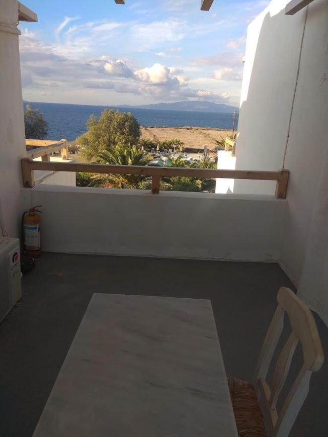 Aparthotel Ecoxenia à Oia  Extérieur photo